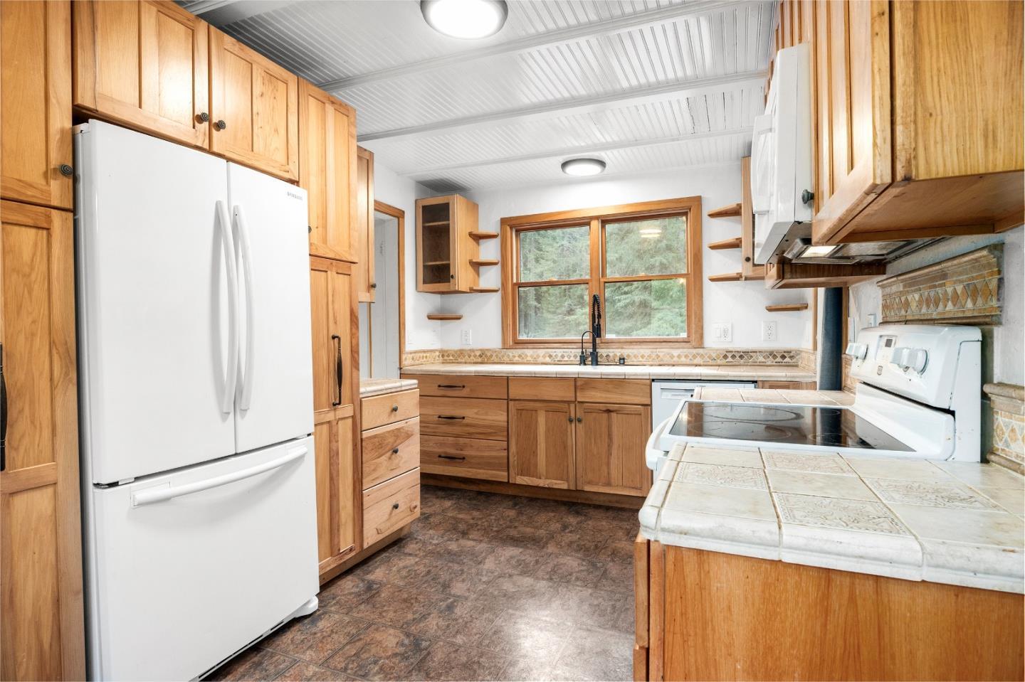 Property photo 46