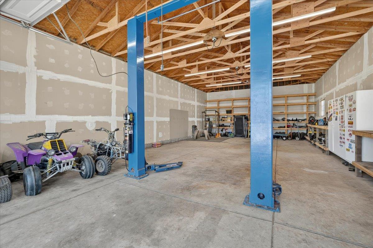 Property photo 42