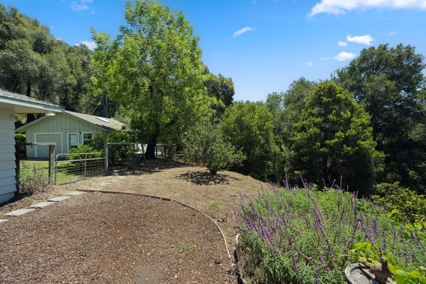 Property photo 32