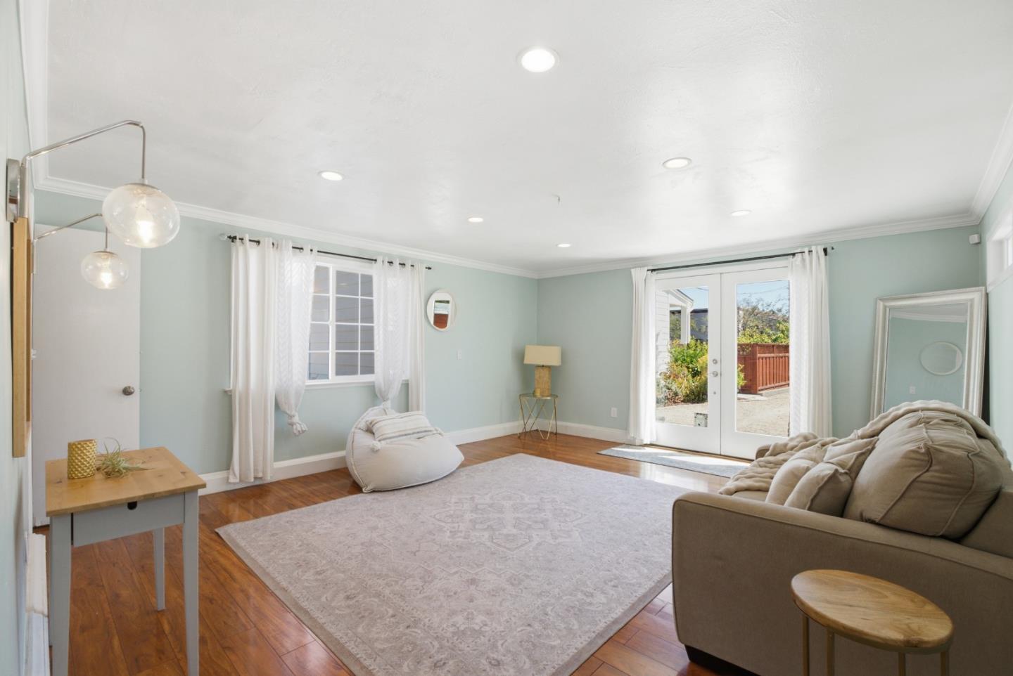 Property photo 44