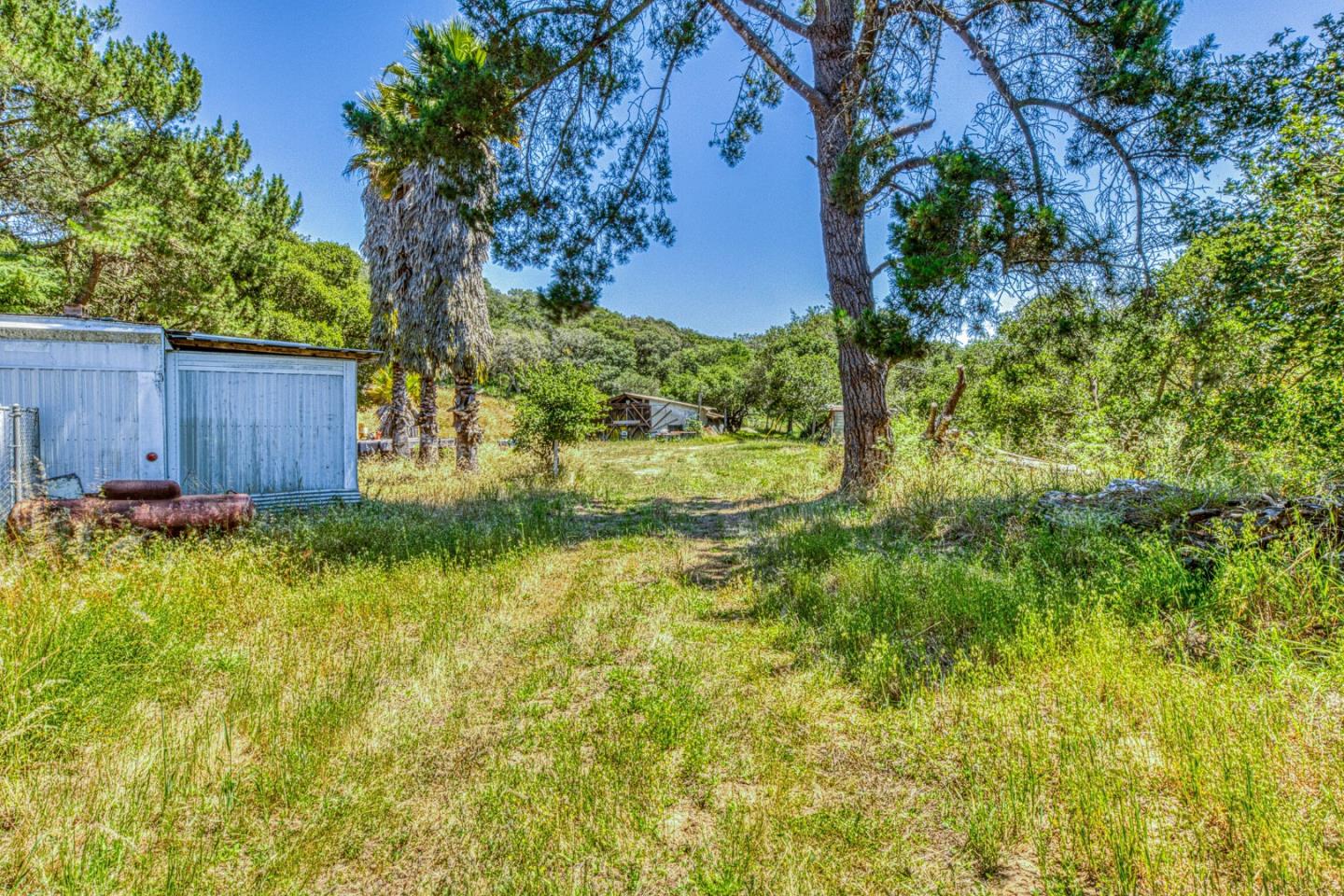 Property photo 32