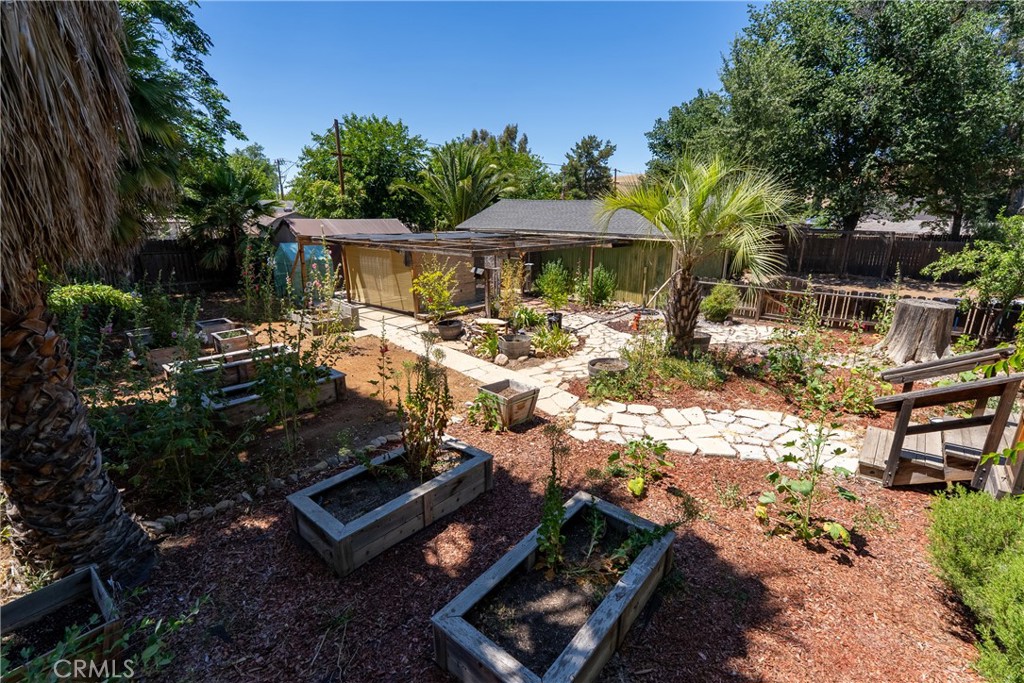 Property photo 32