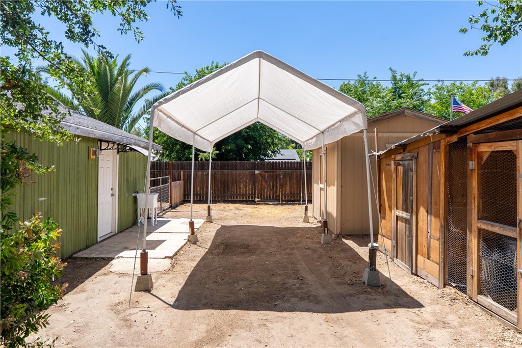 Property photo 40