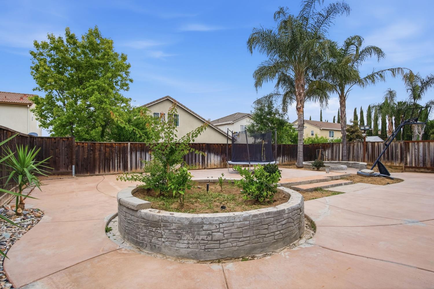 Property photo 40