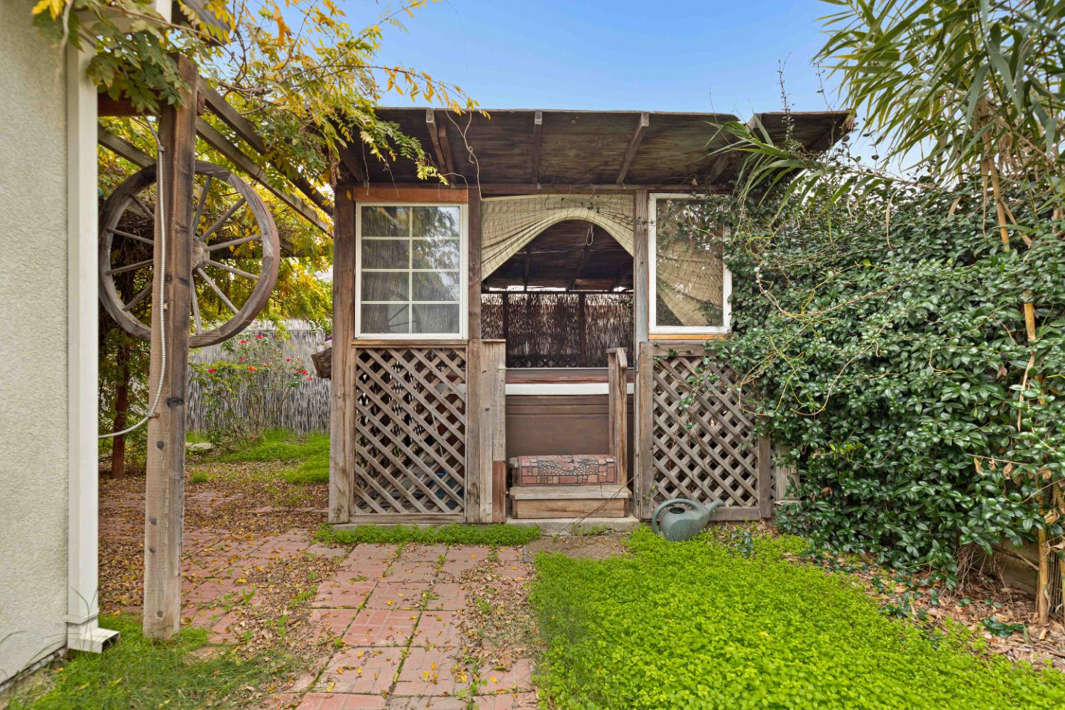 Property photo 25