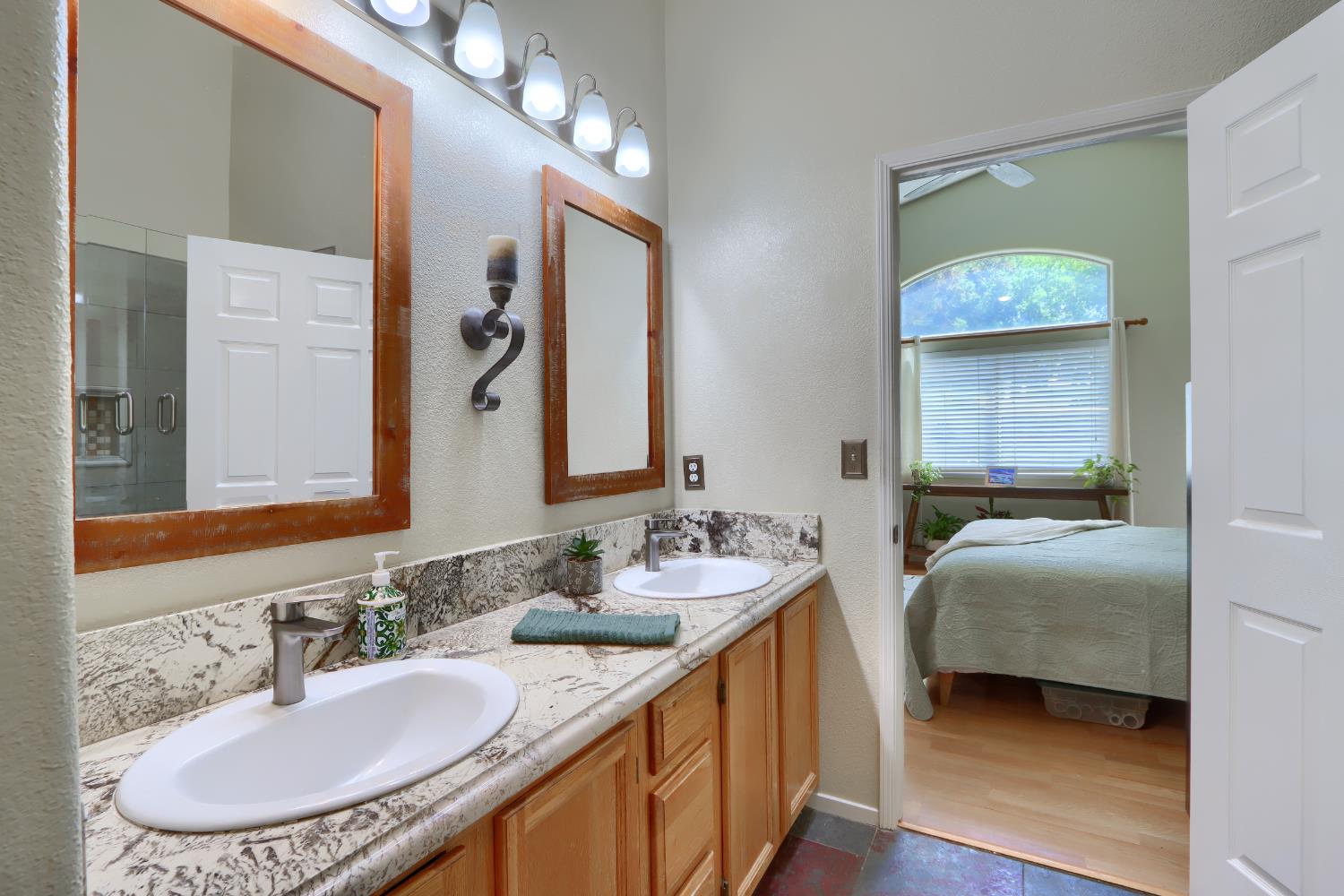 Property photo 40