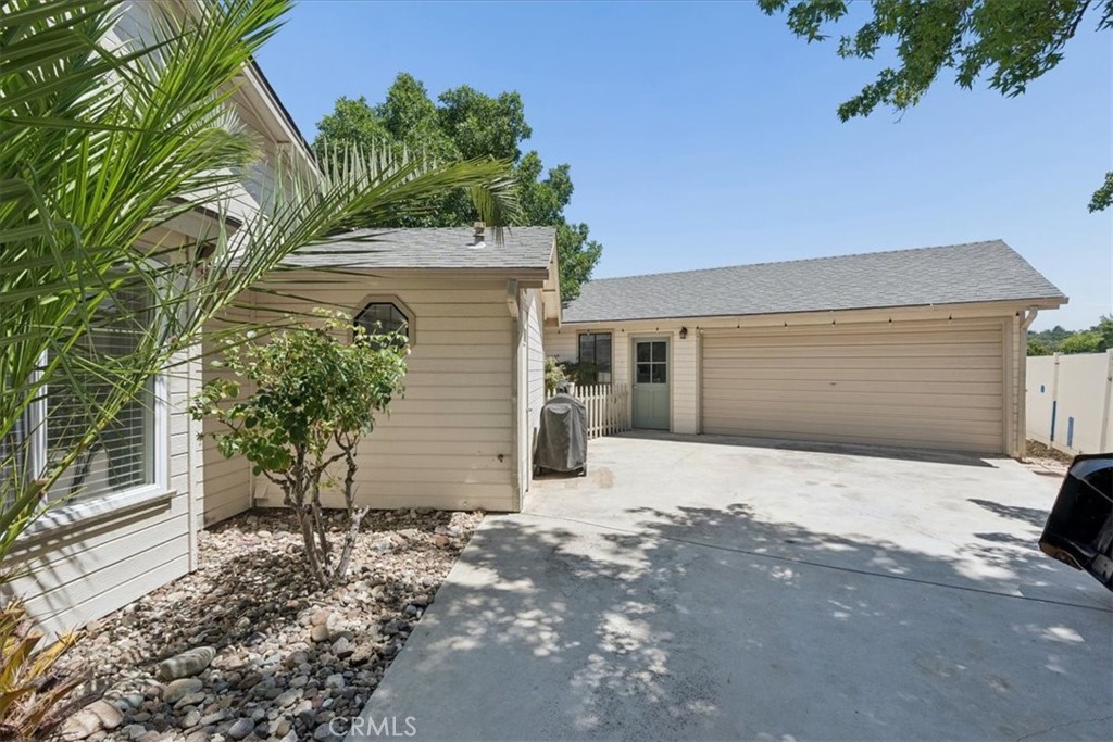 Property photo 43