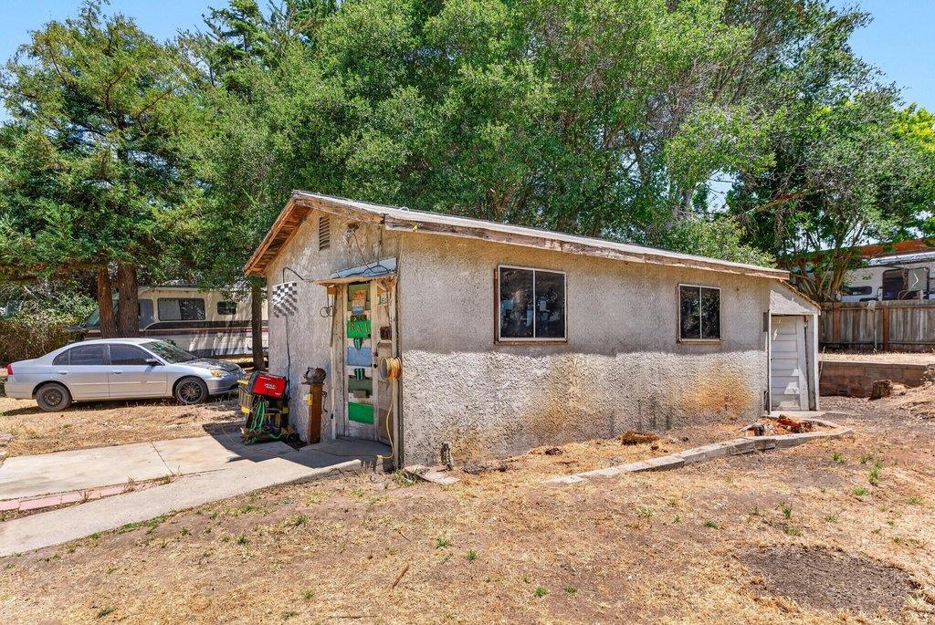 Property photo 36