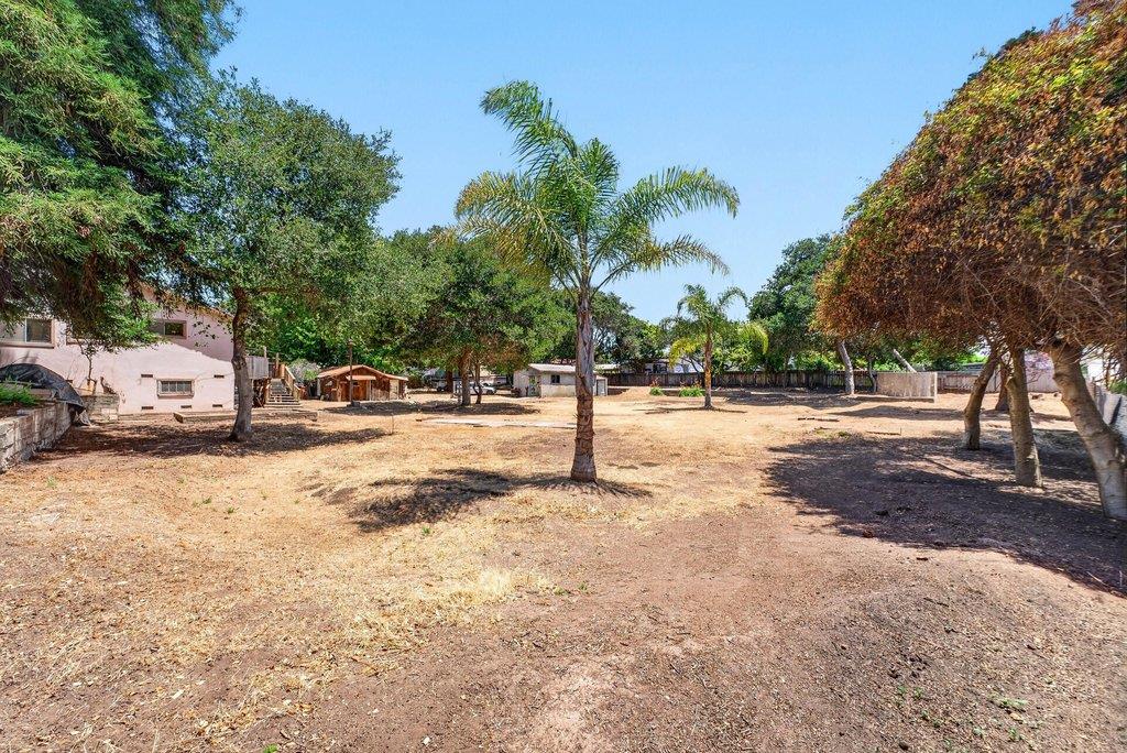 Property photo 40