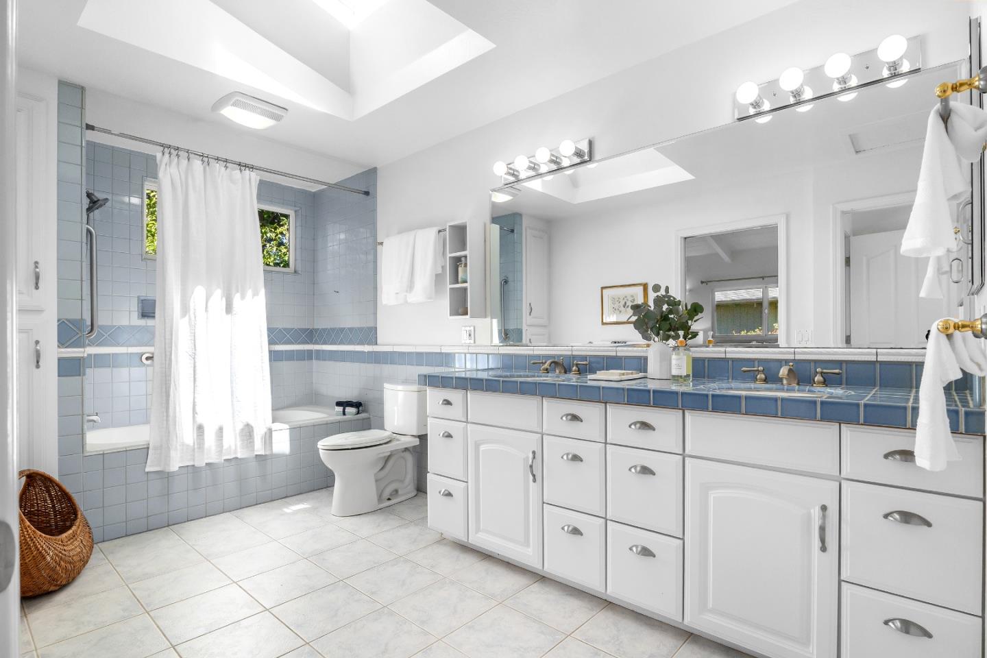 Property photo 28