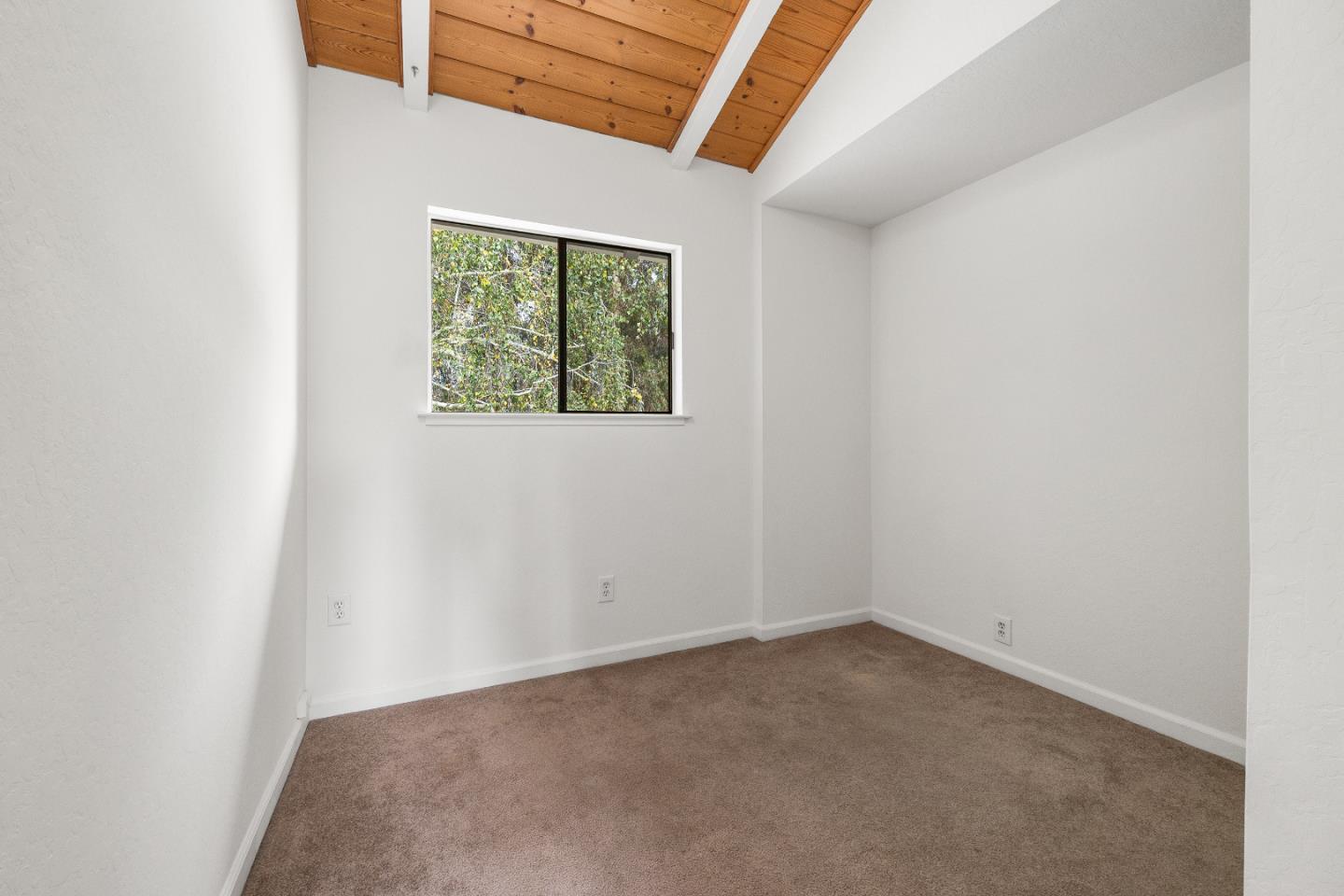 Property photo 50