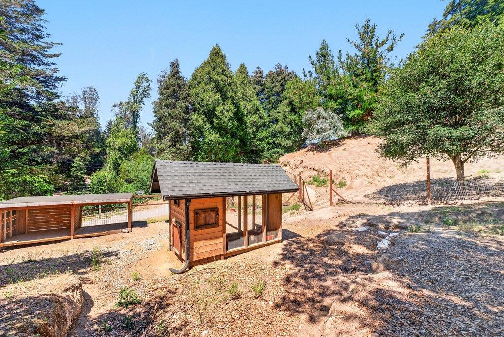 Property photo 40