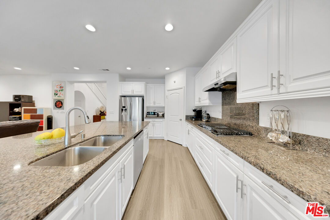 Property photo 23