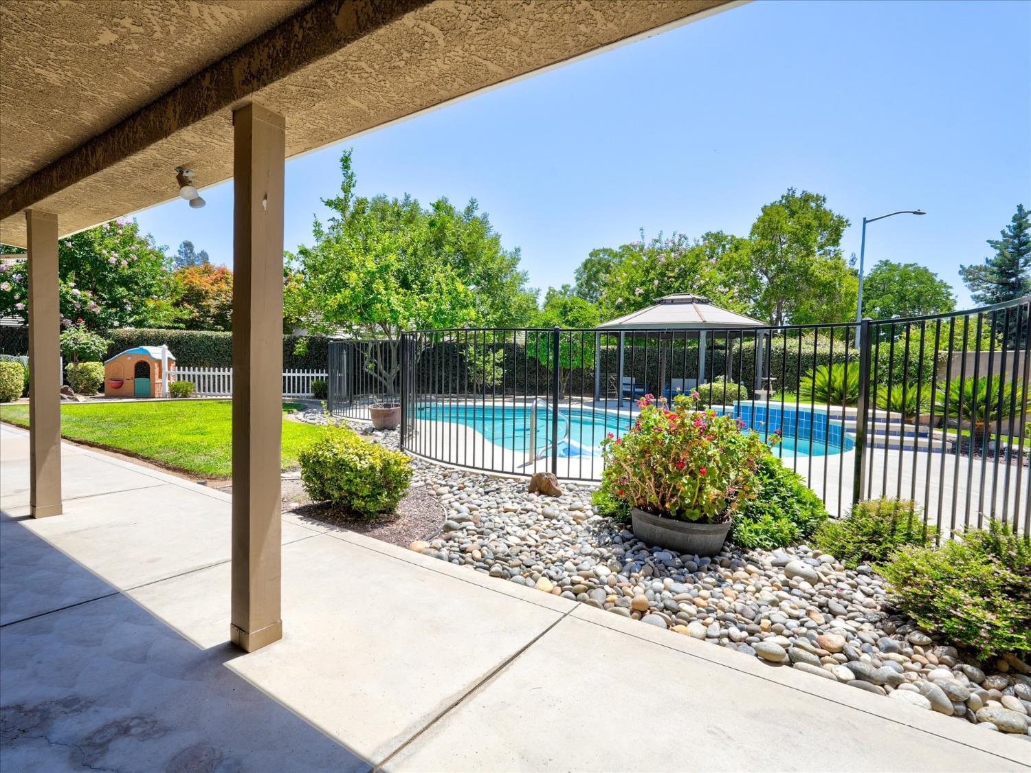 Property photo 45