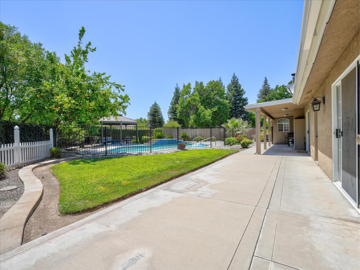 Property photo 47