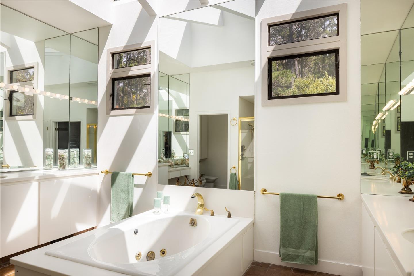 Property photo 44