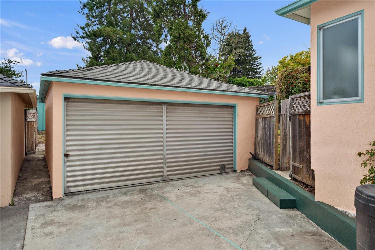 Property photo 35