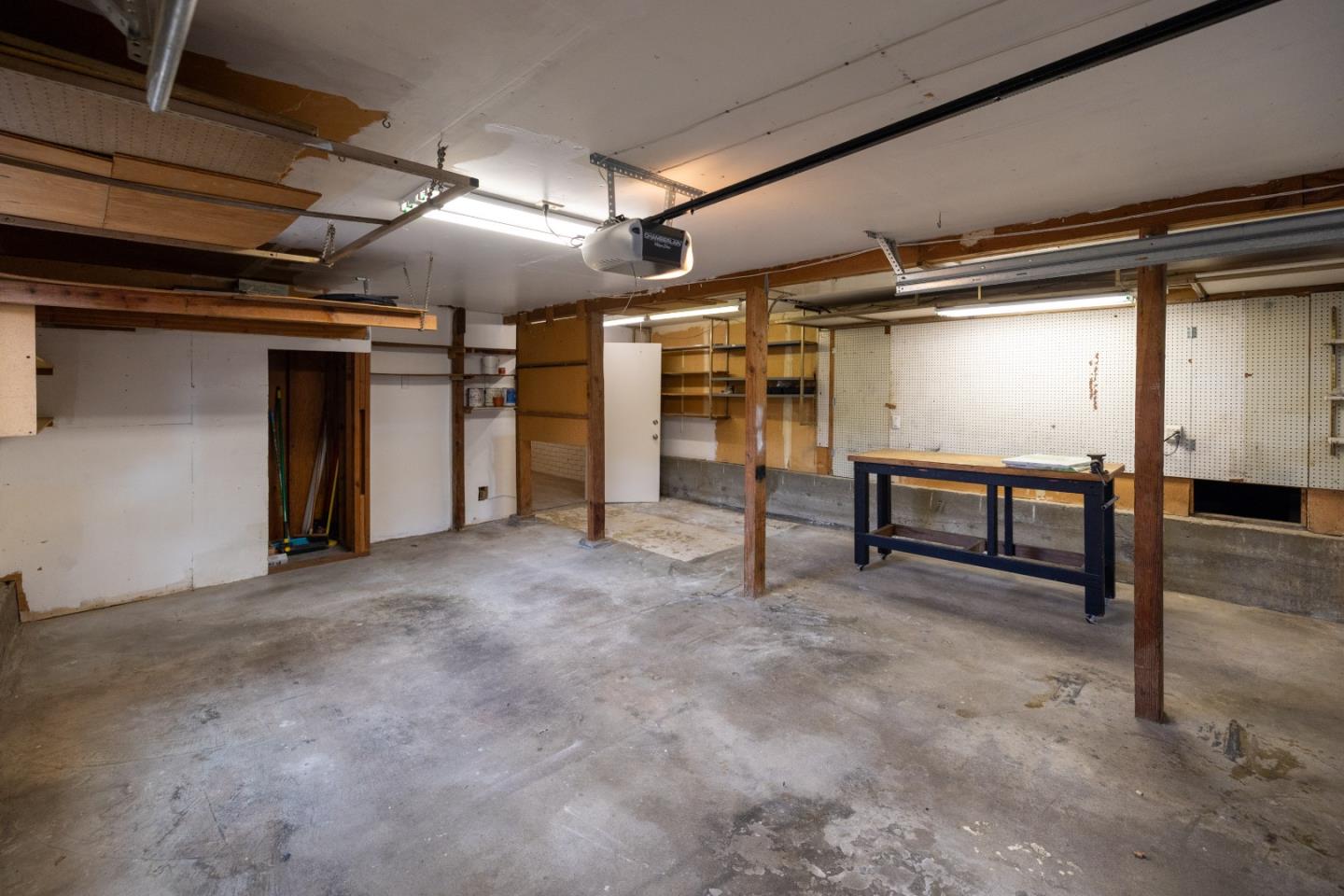 Property photo 44
