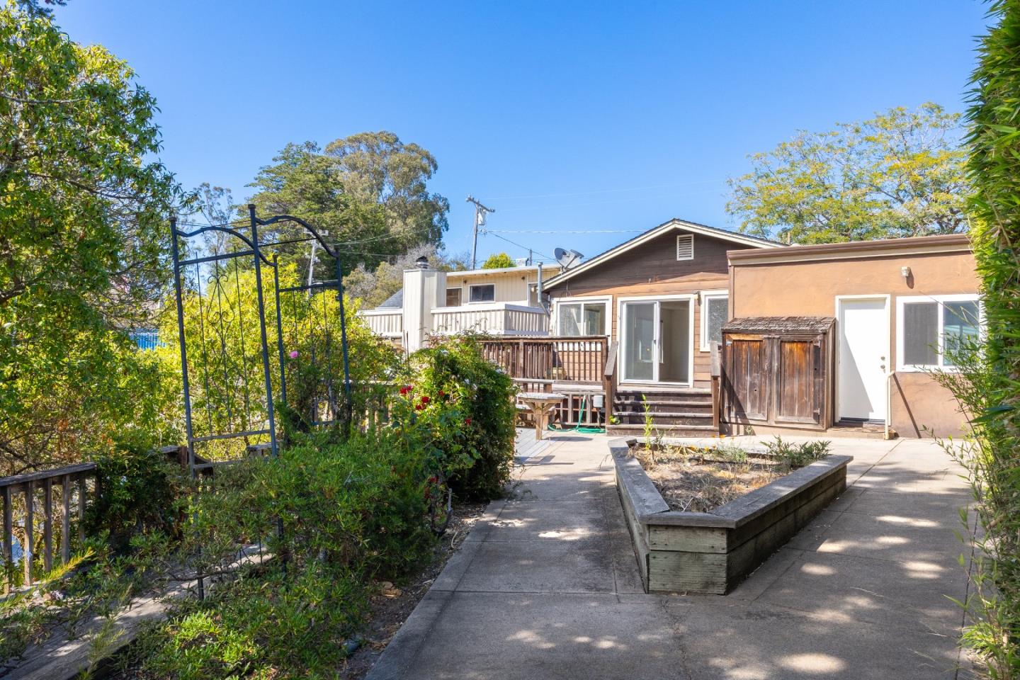 Property photo 24