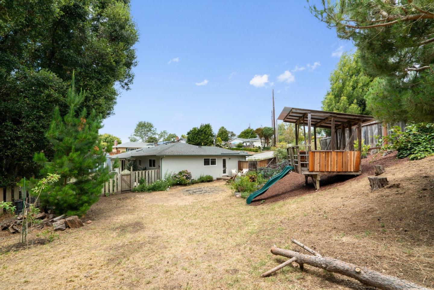 Property photo 36