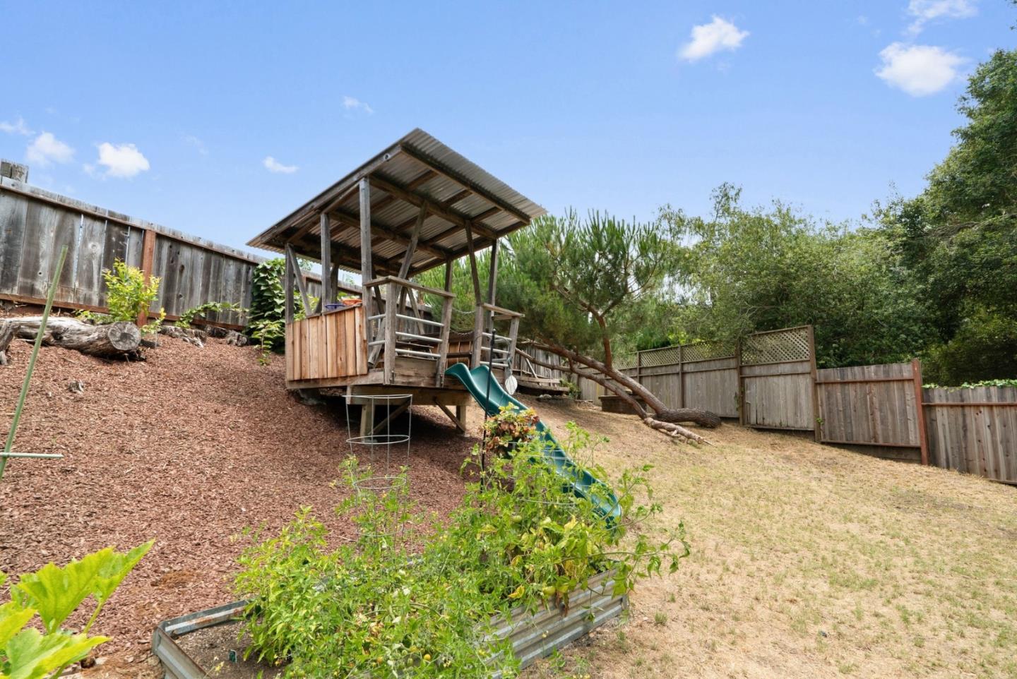 Property photo 37