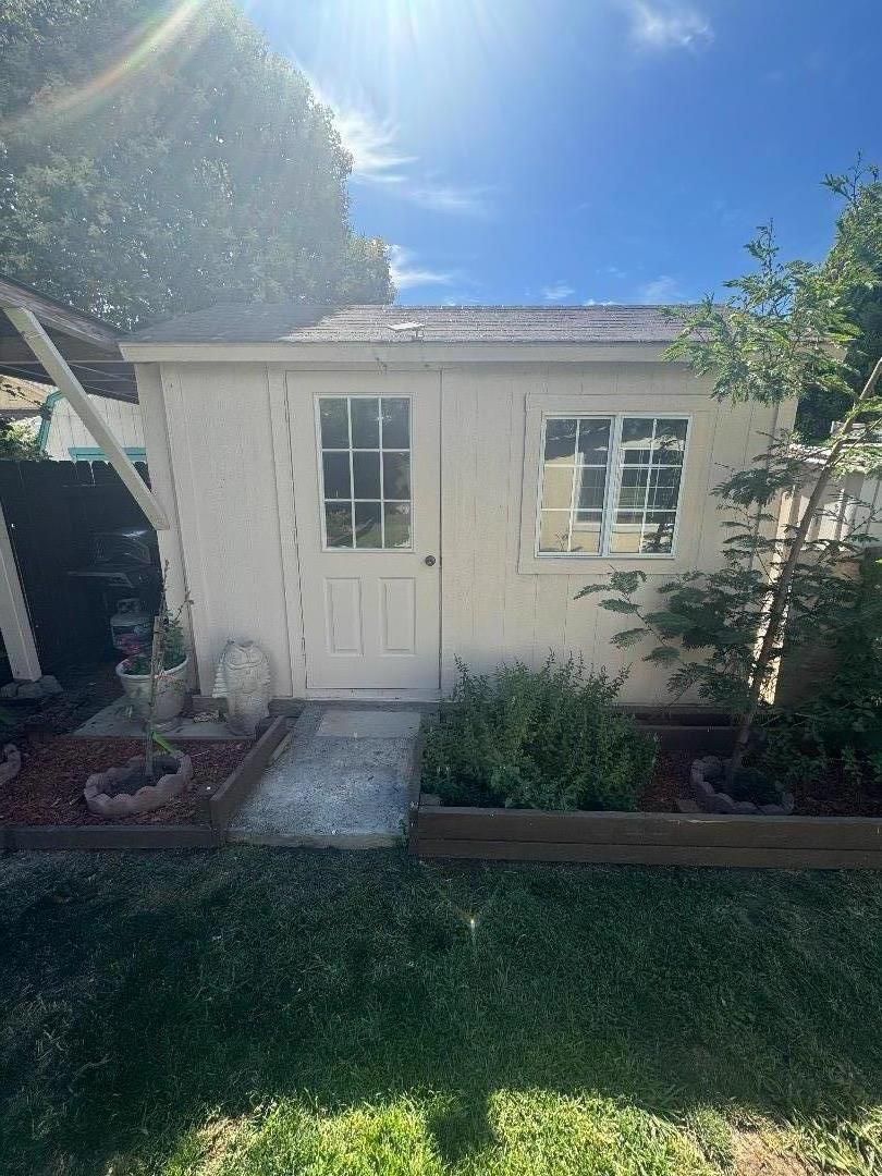 Property photo 30