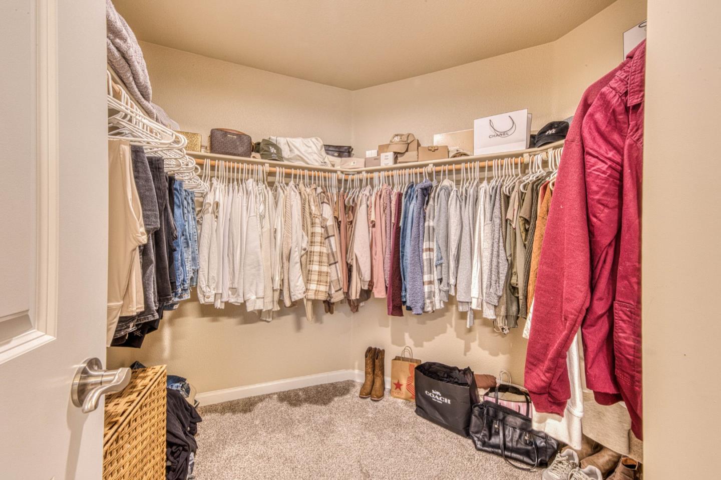 Property photo 31