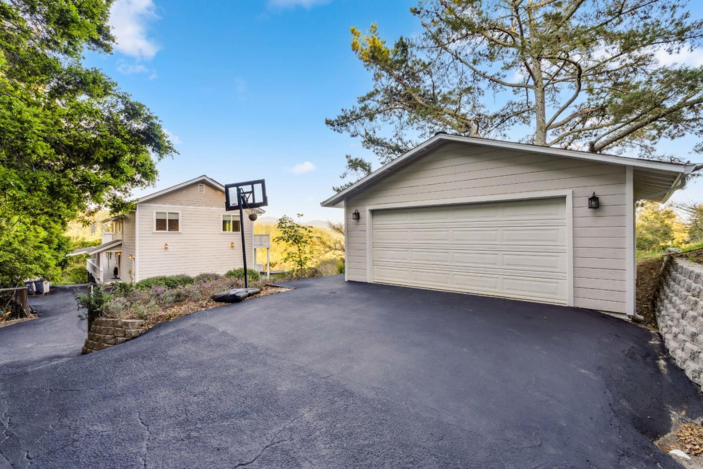Property photo 44