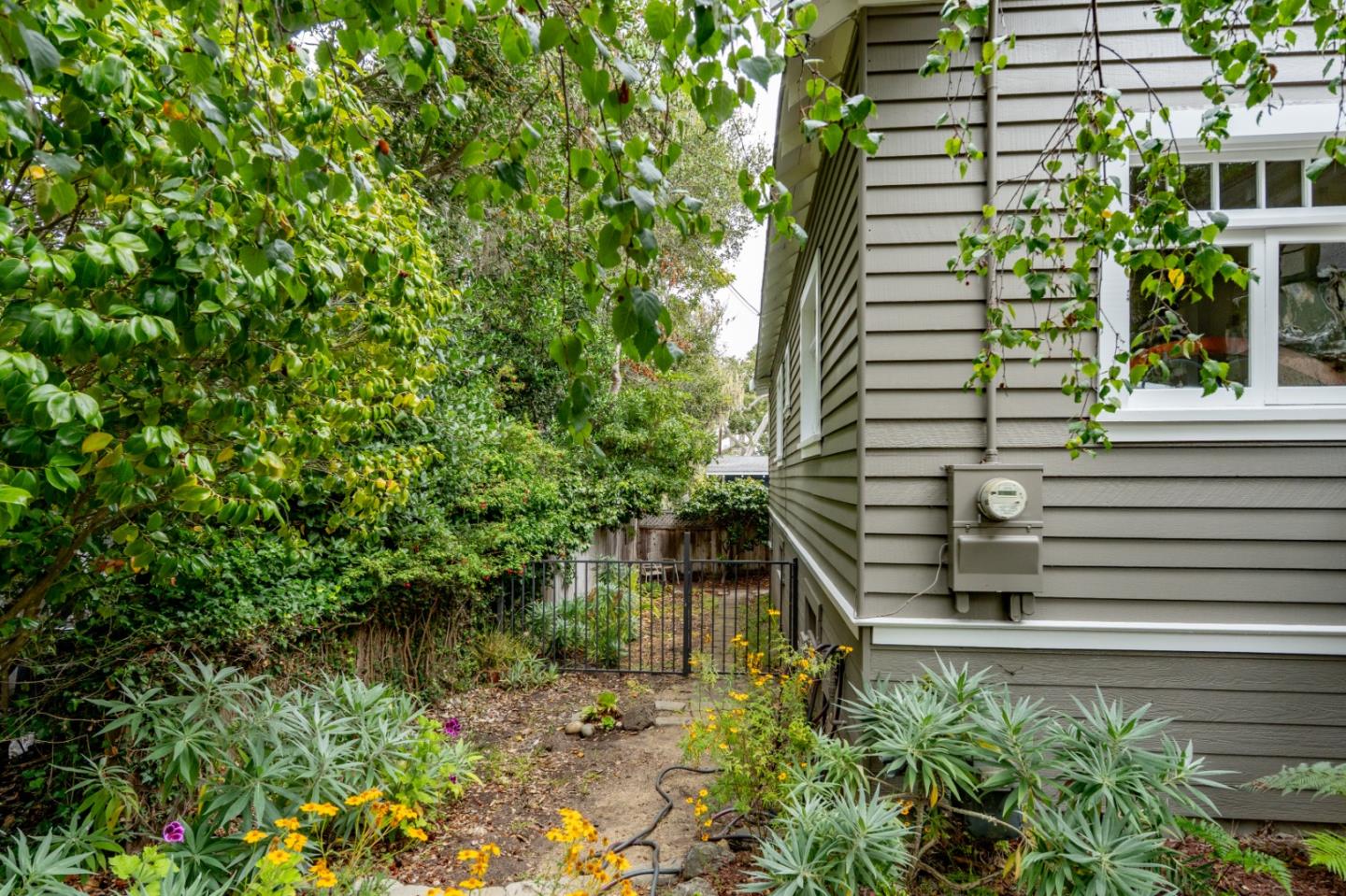 Property photo 35