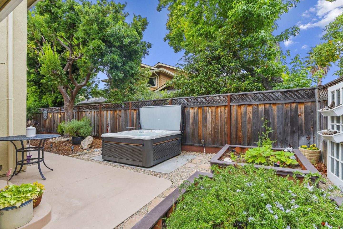 Property photo 38