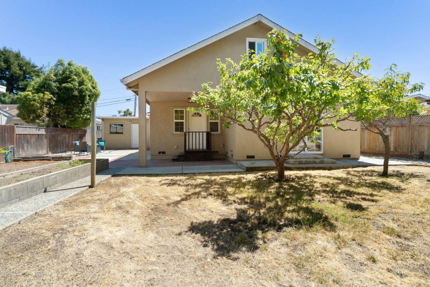Property photo 35