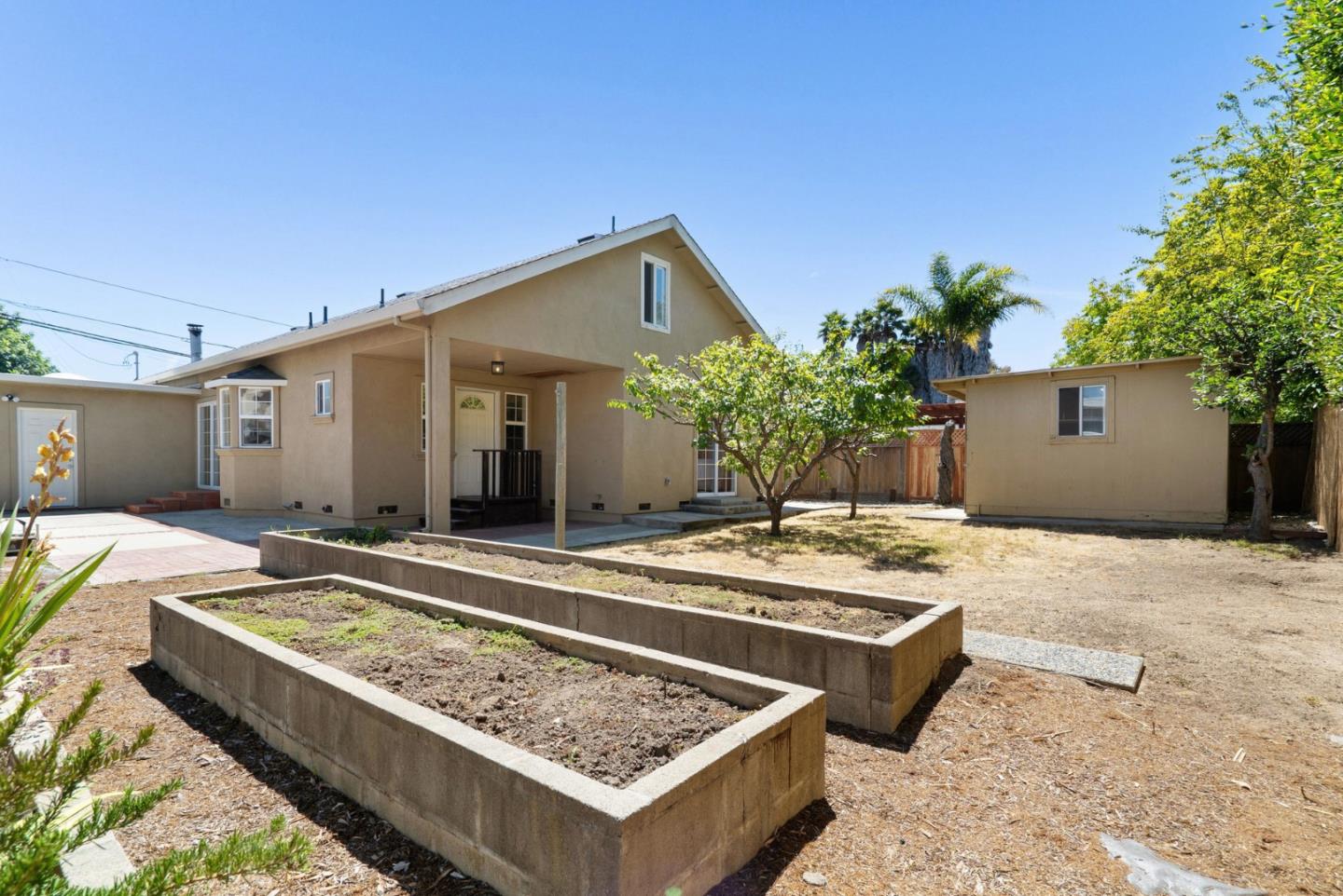 Property photo 36