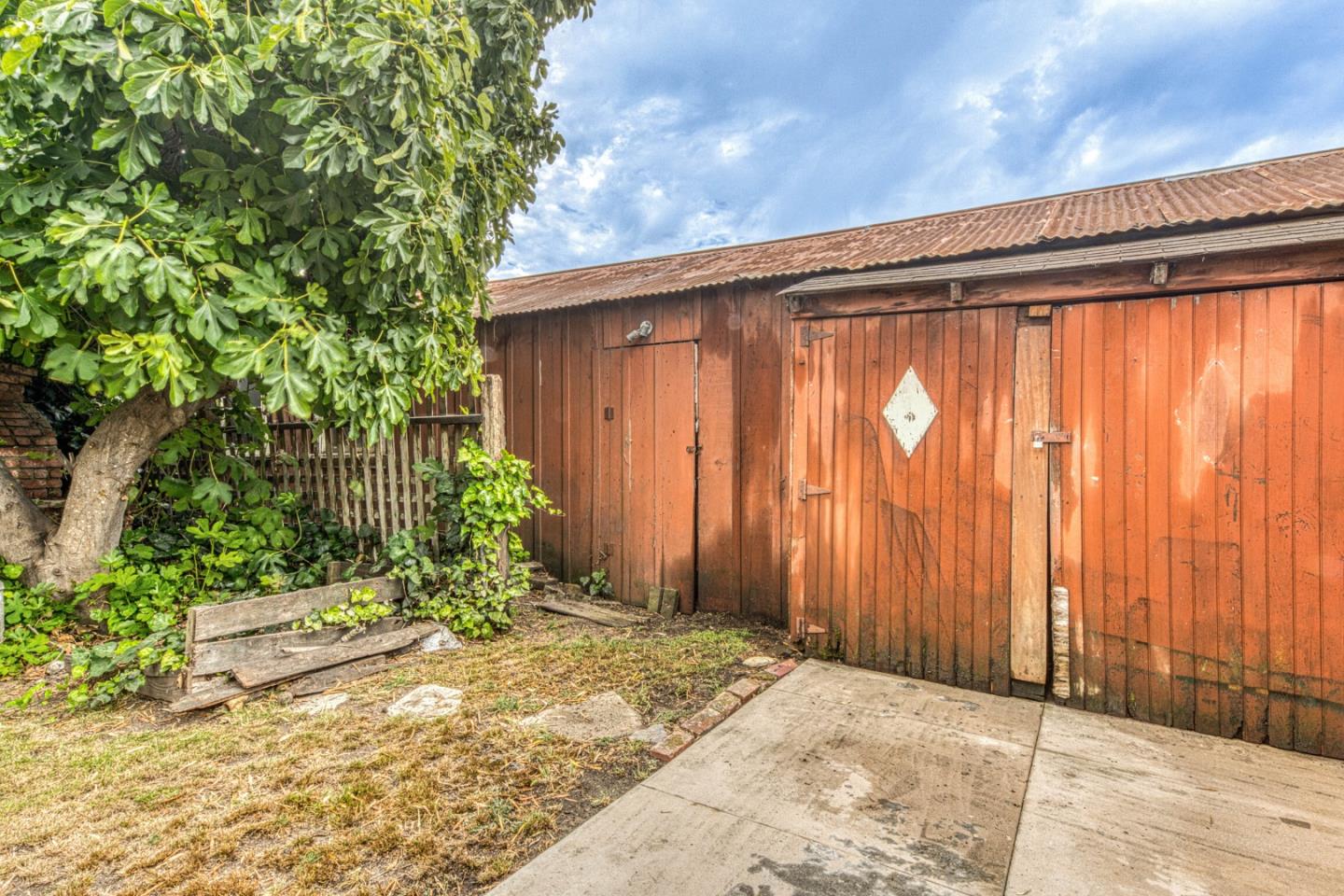 Property photo 31