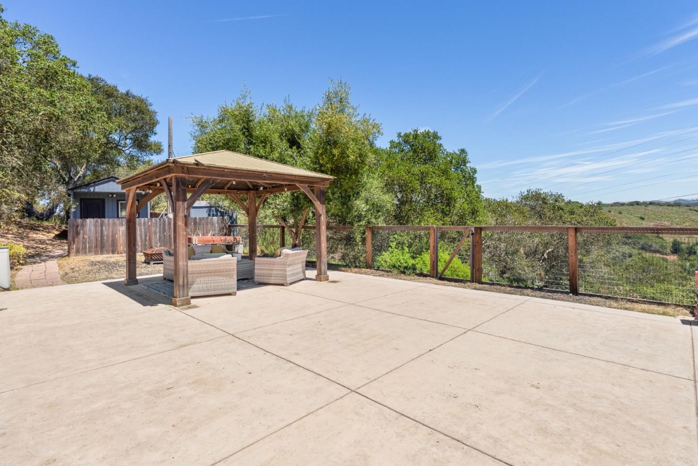 Property photo 44