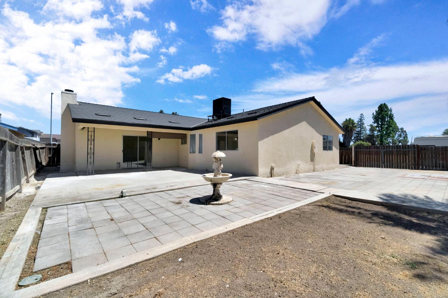 Property photo 35