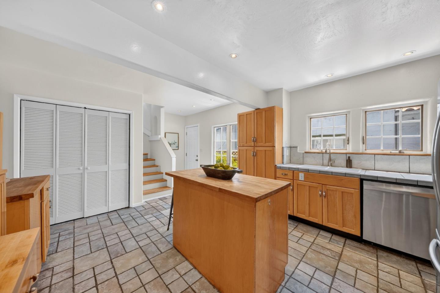 Property photo 35