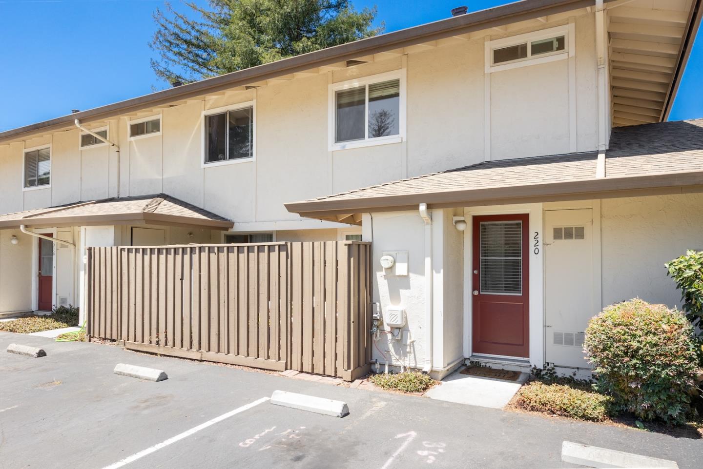 Property photo 28