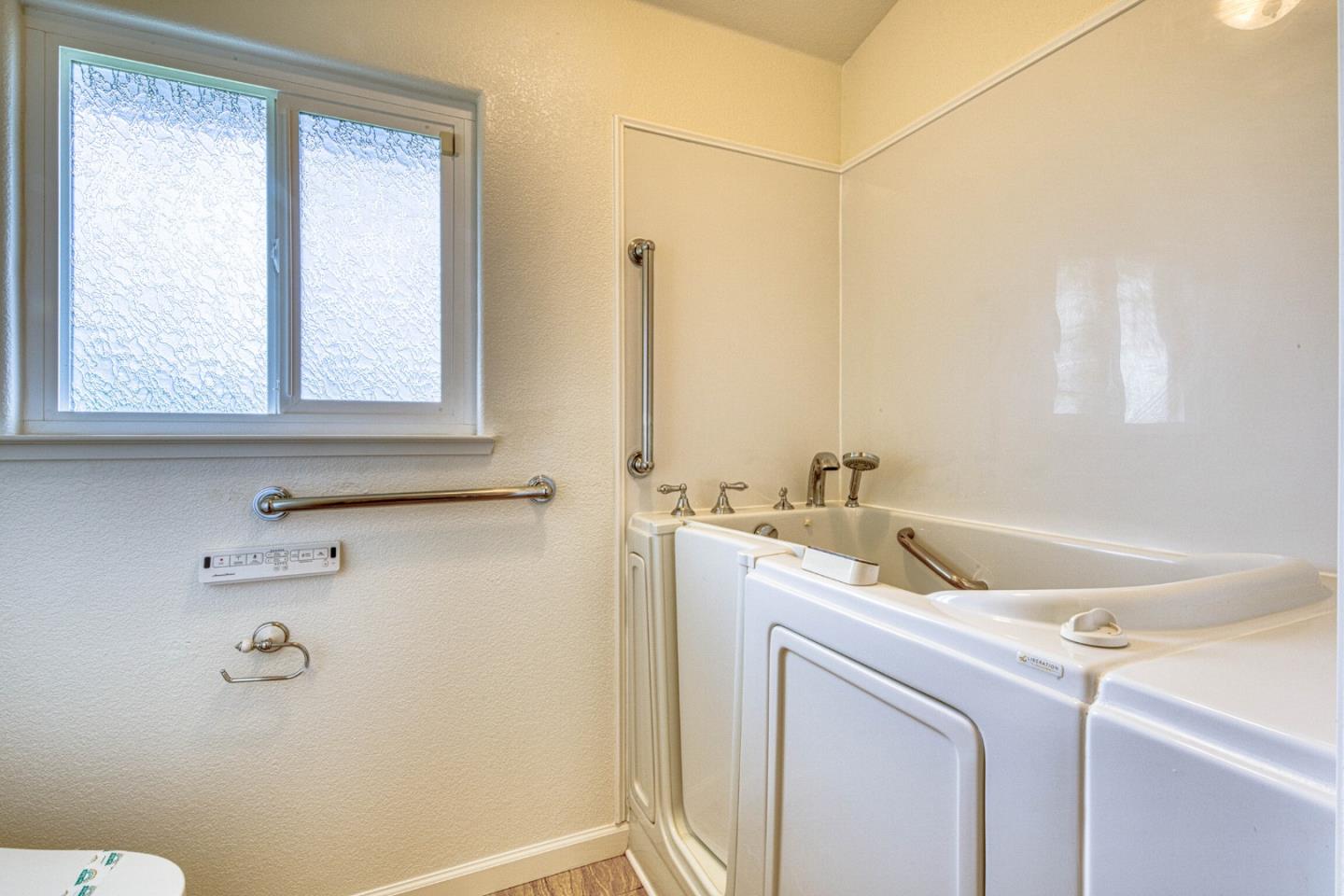 Property photo 40