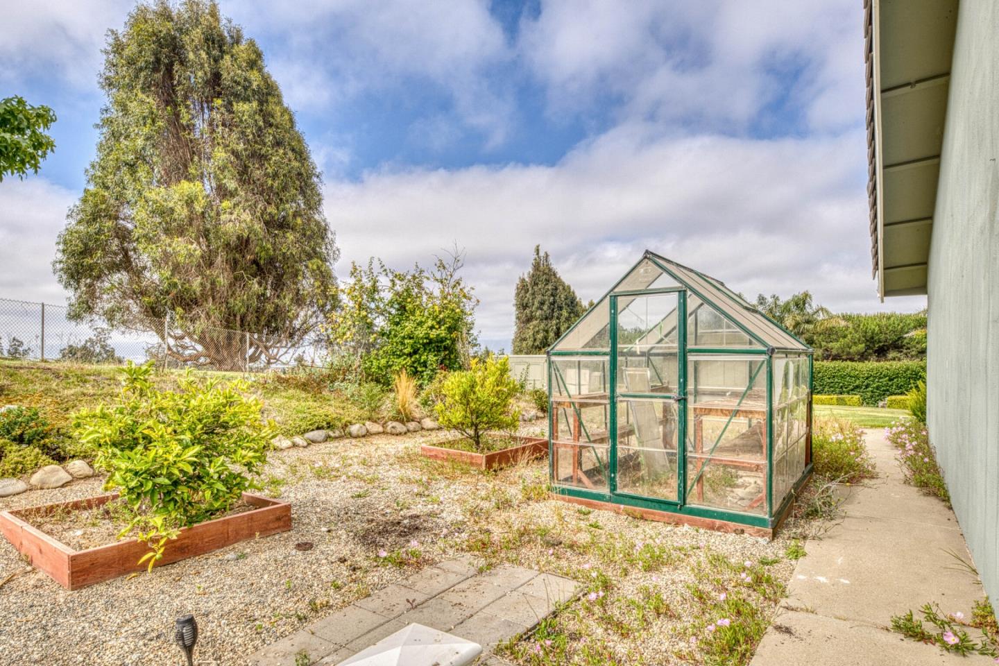 Property photo 43