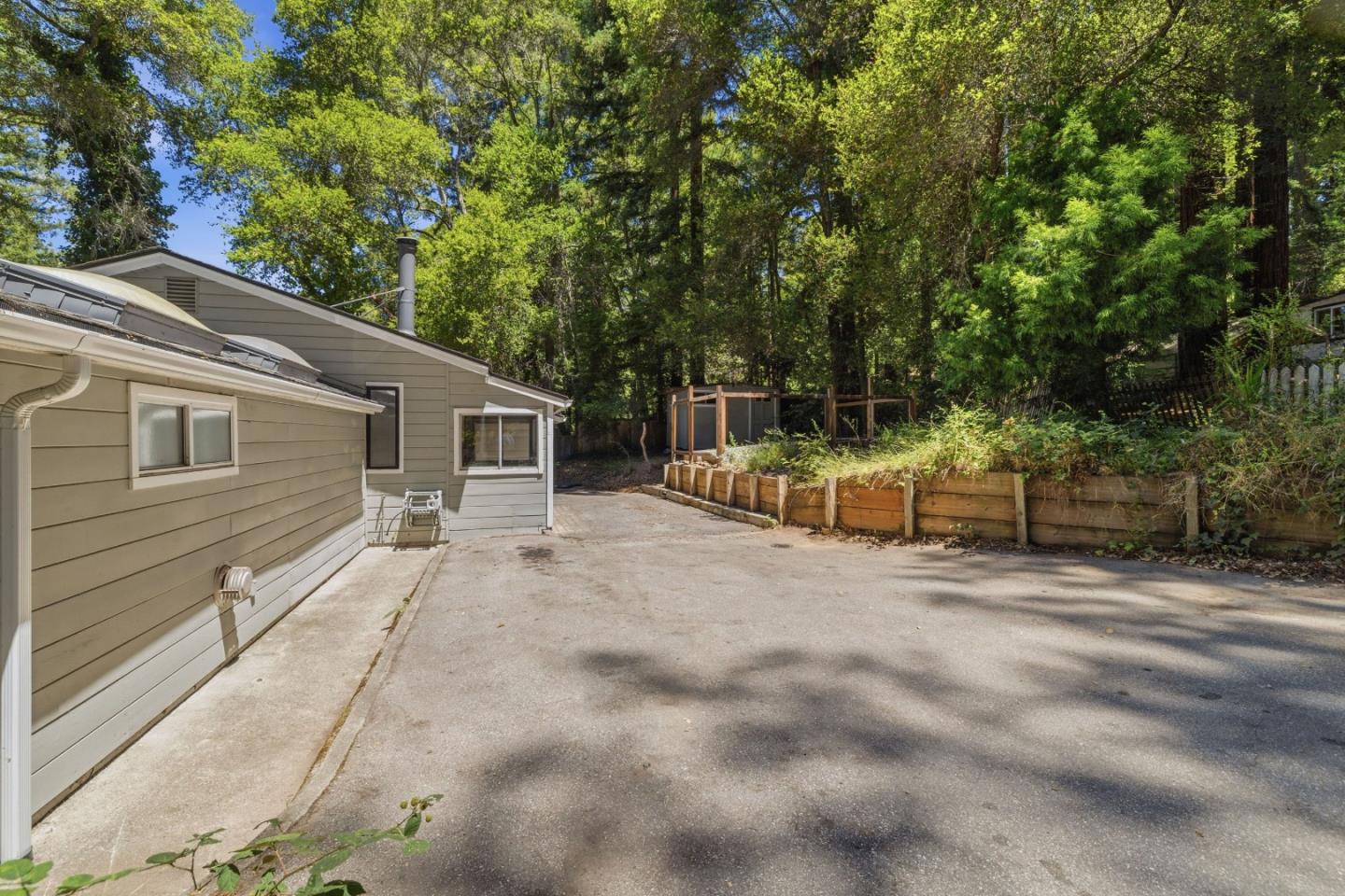 Property photo 38