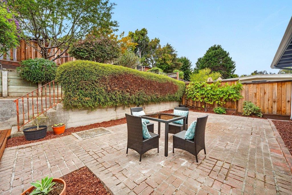 Property photo 35