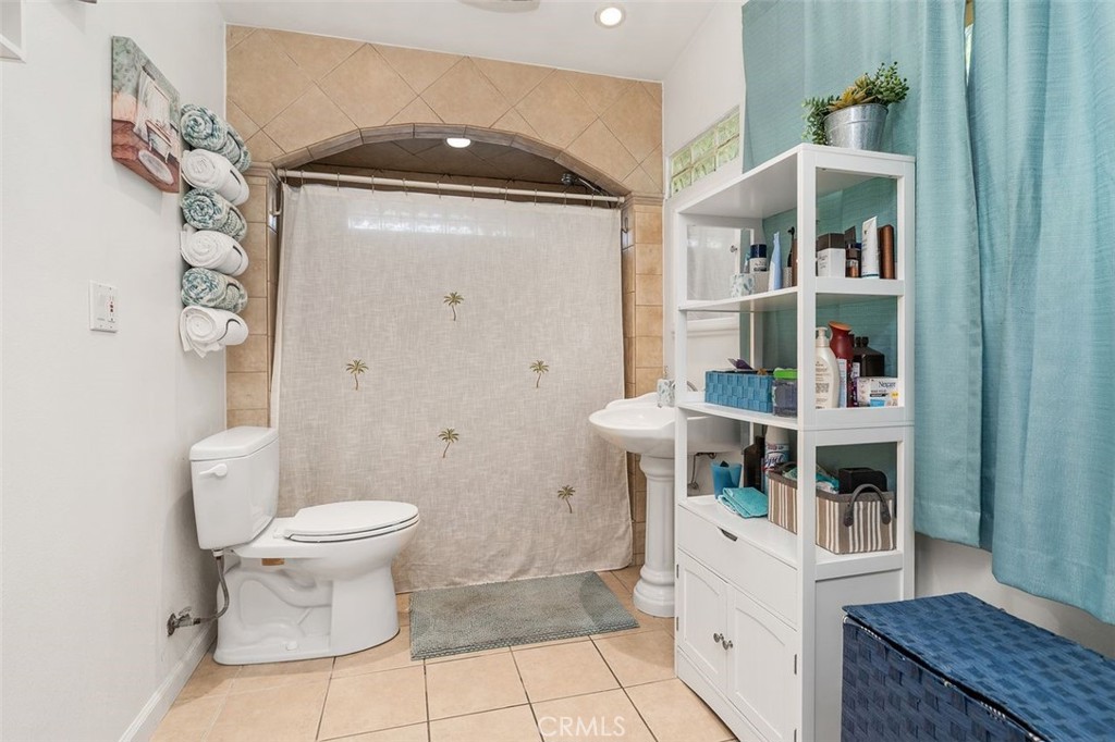 Property photo 24