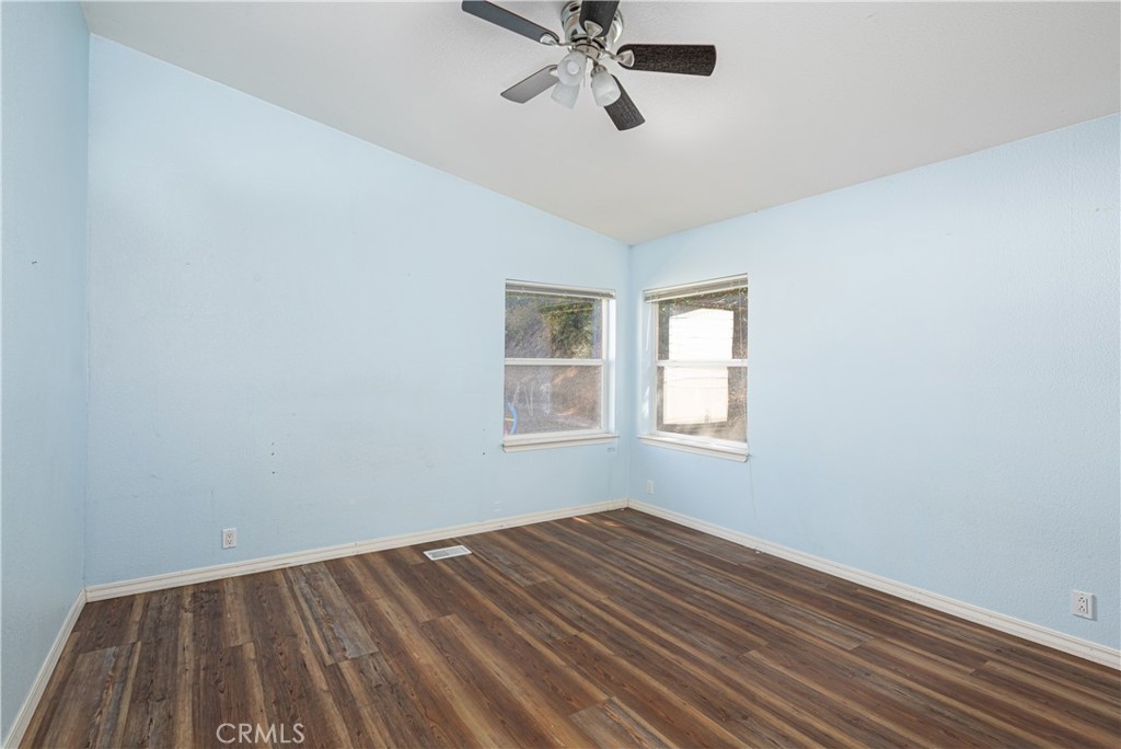 Property photo 44