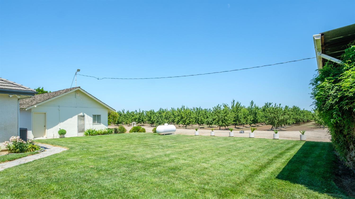 Property photo 35