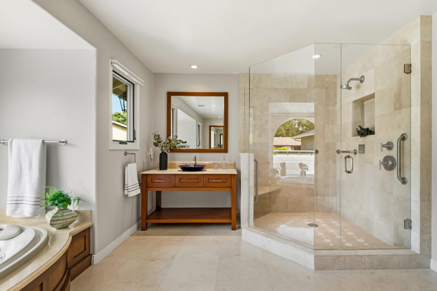 Property photo 46
