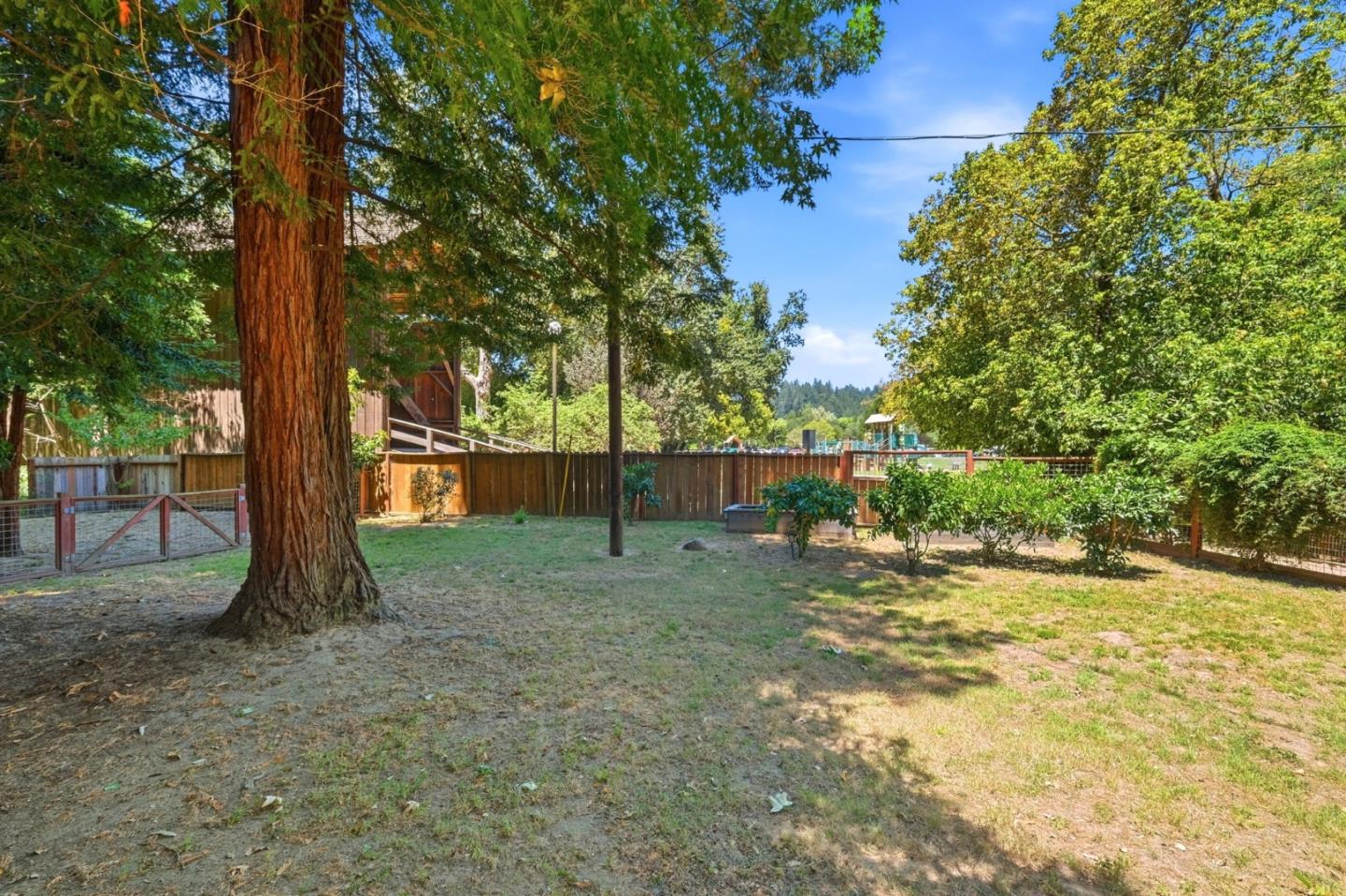 Property photo 38