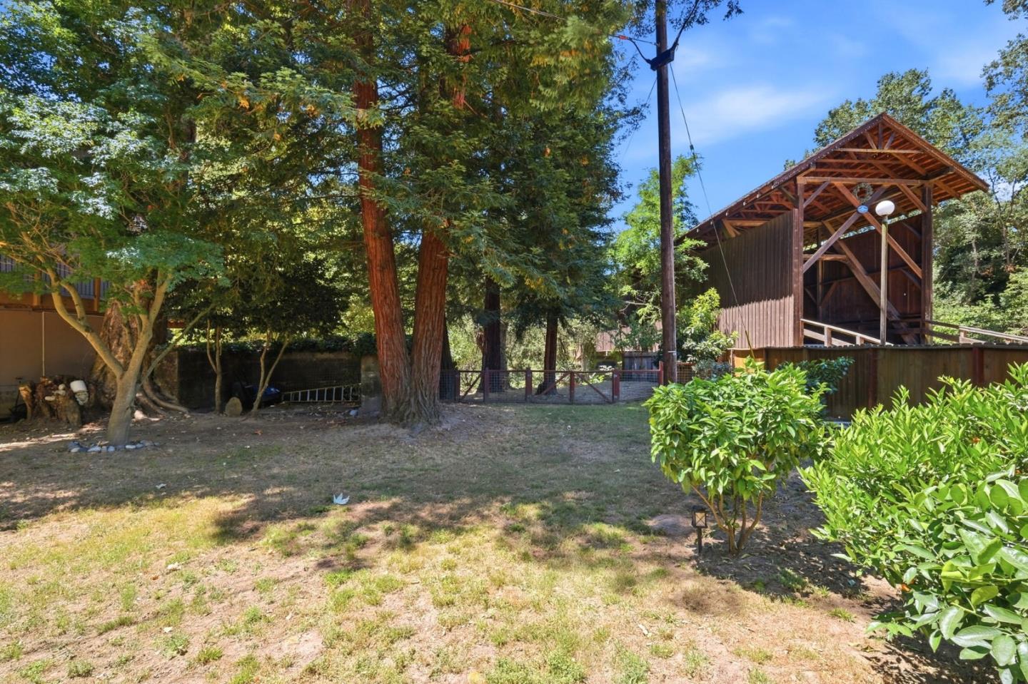 Property photo 40