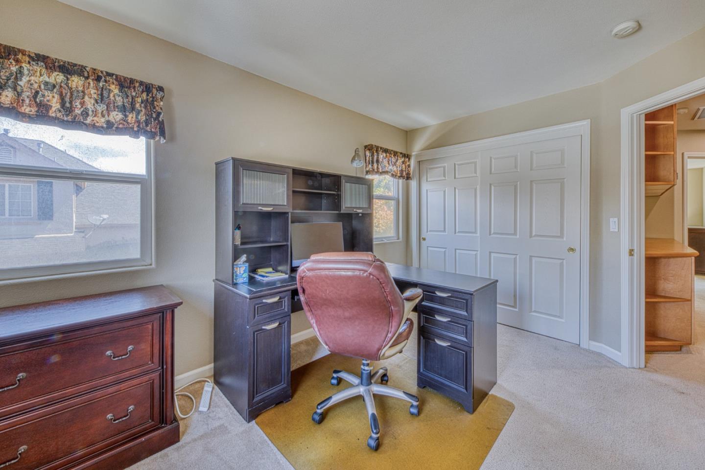 Property photo 31