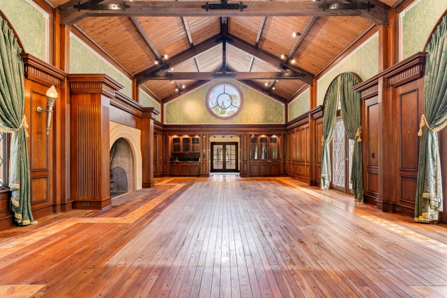Property photo 24