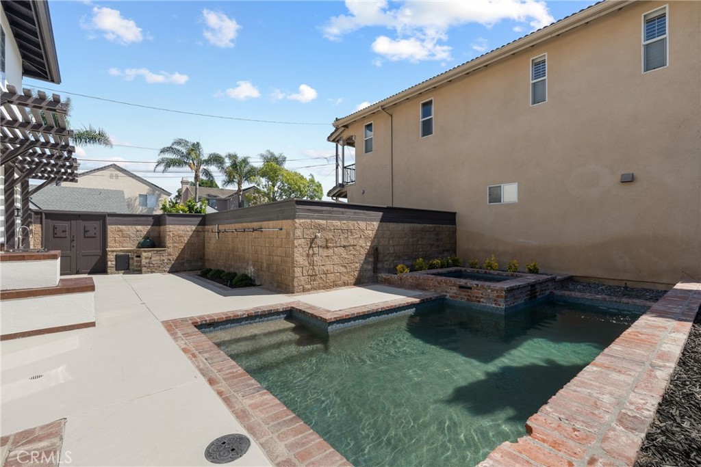 Property photo 32